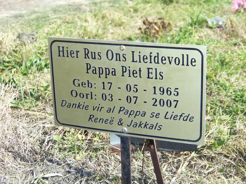 Photo from /search/photos/South Africa/Free State/HEILBRON CEMETERY/els_pja.JPG